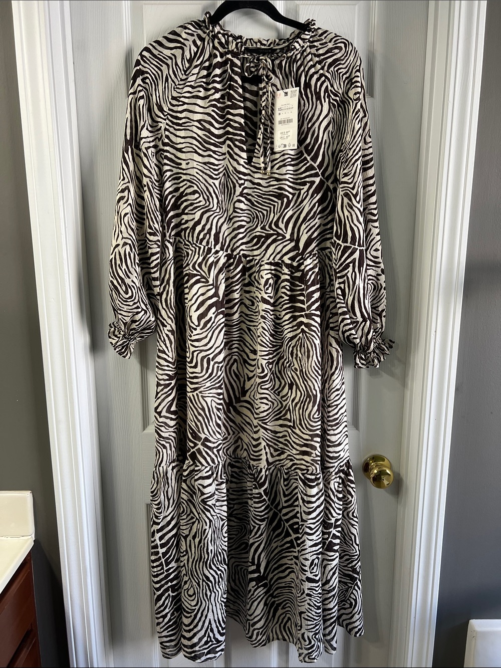 Zara Animal Print Brown Zebra Print Maxi Dress Pit to pit 17.5” Length 52”